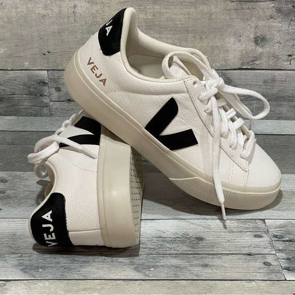 Veja Shoes - VEJA Campo Womens Sneaker - Extra-White/Black - Size - 5 .US / 36 . EU $165 NWOT
